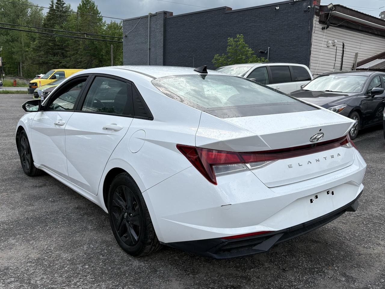 2021 Hyundai Elantra Preferred Photo
