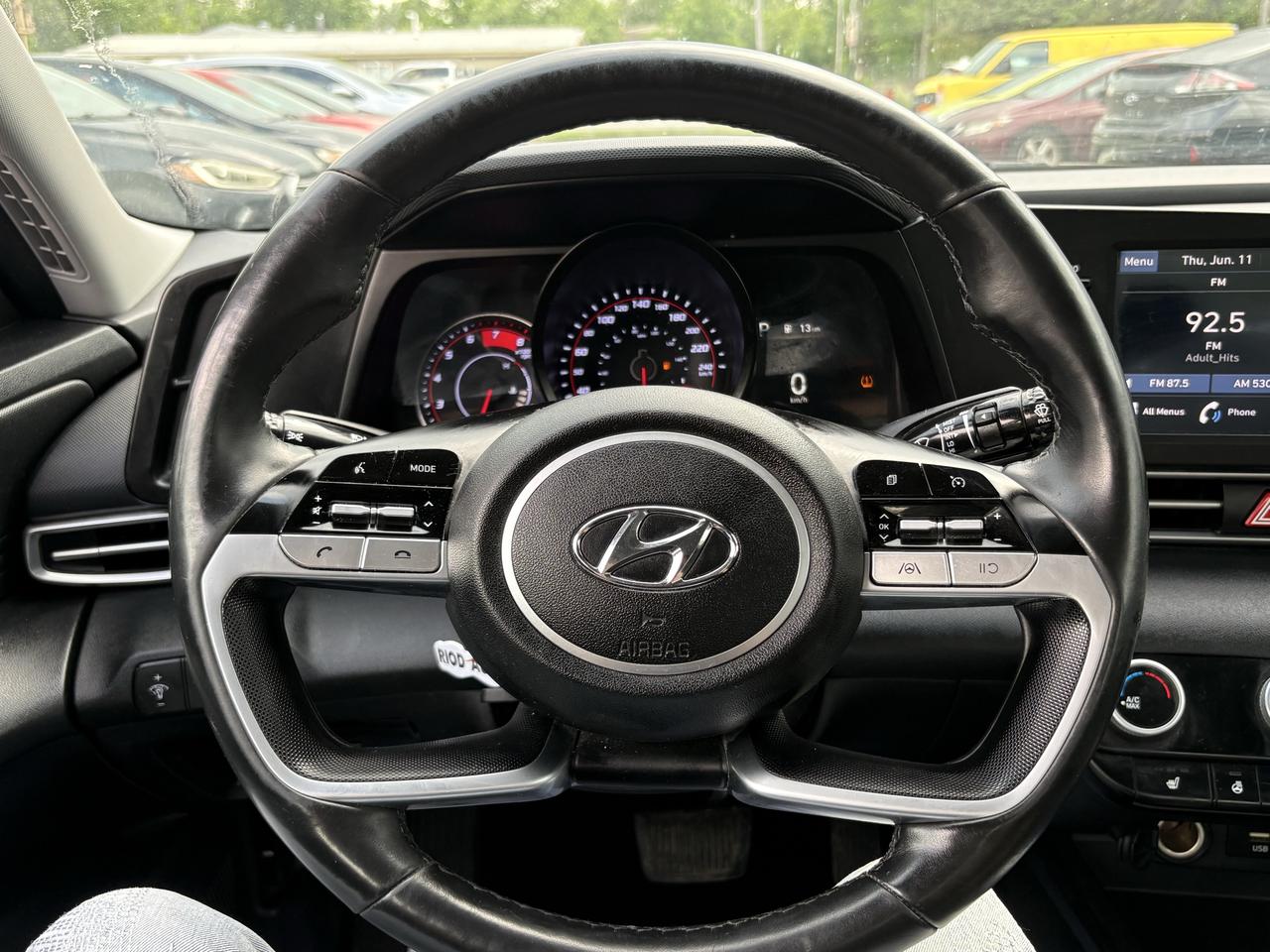 2021 Hyundai Elantra Preferred Photo