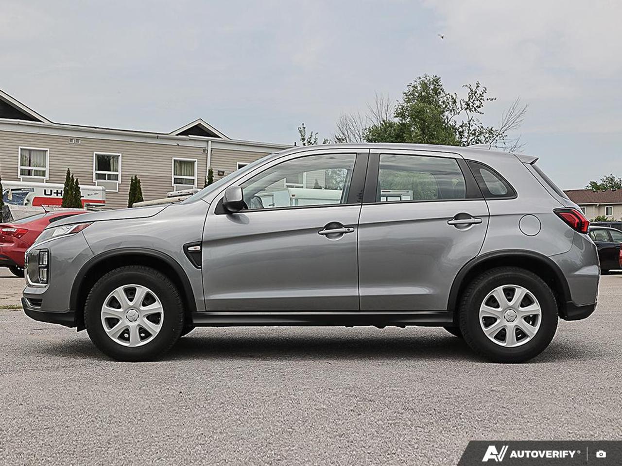 2022 Mitsubishi RVR ES, AWD, R/V CAM HEATED SEATS, B.TOOTH - Photo #3