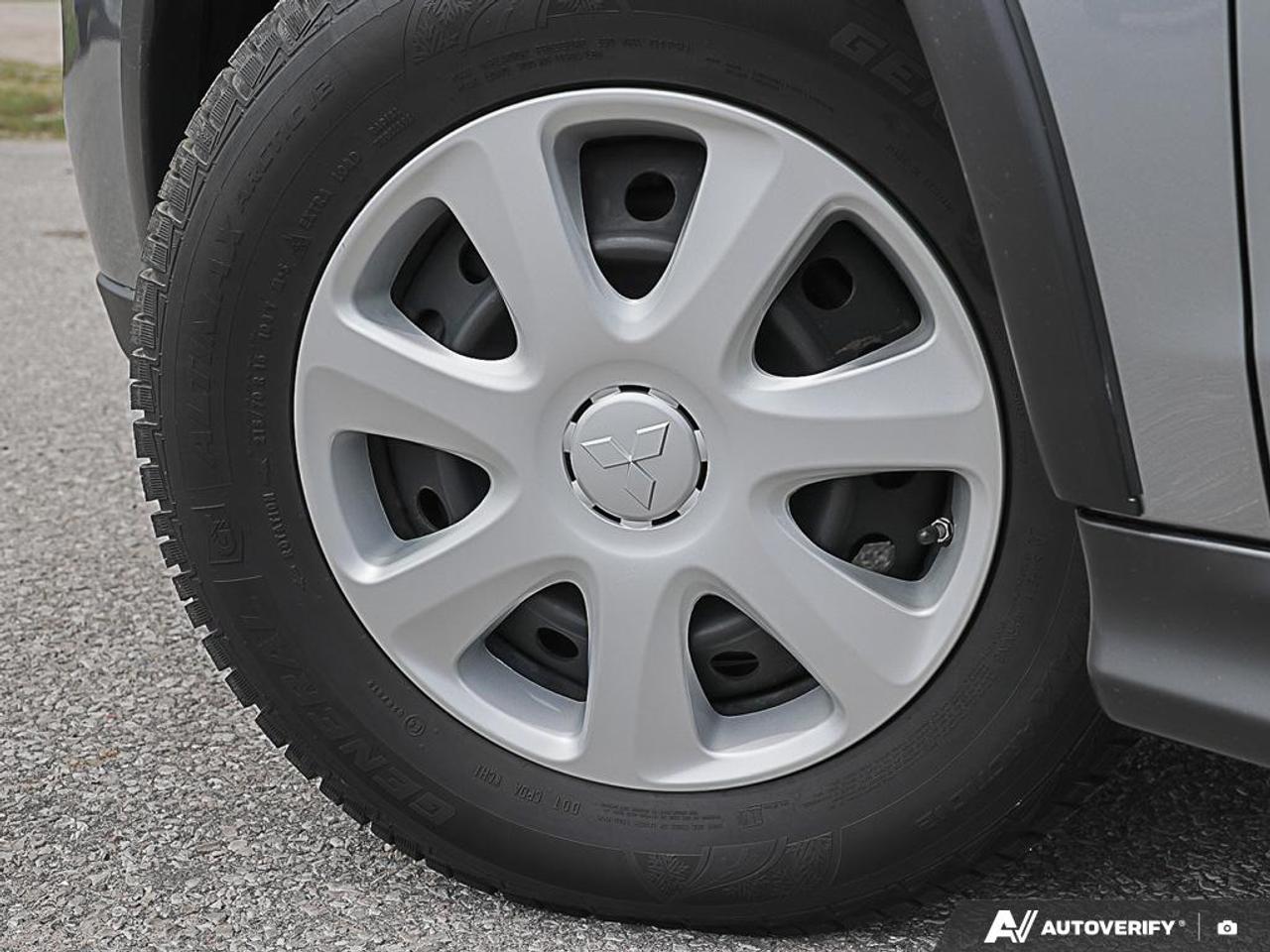 2022 Mitsubishi RVR ES, AWD, R/V CAM HEATED SEATS, B.TOOTH - Photo #6