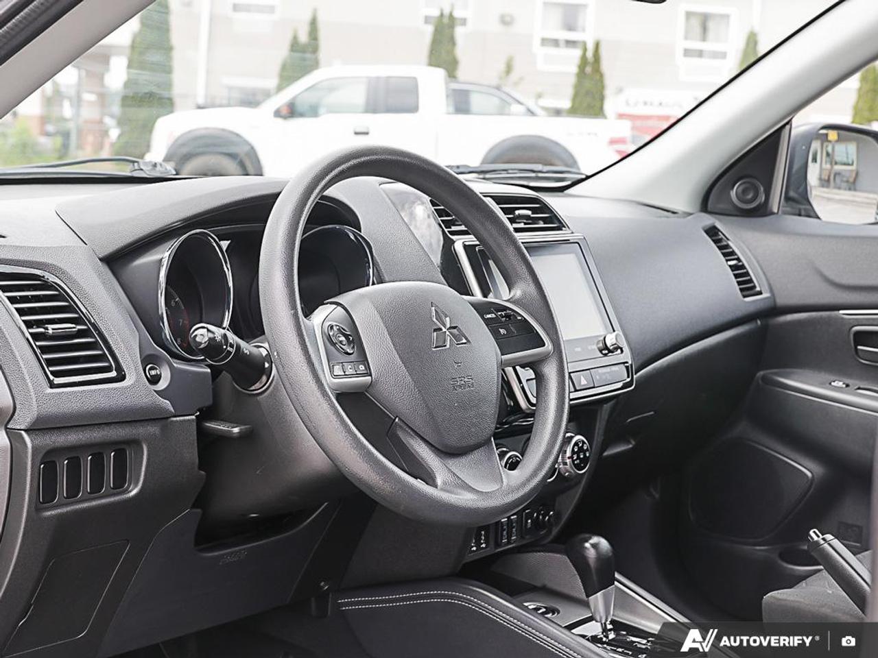 2022 Mitsubishi RVR ES, AWD, R/V CAM HEATED SEATS, B.TOOTH Photo