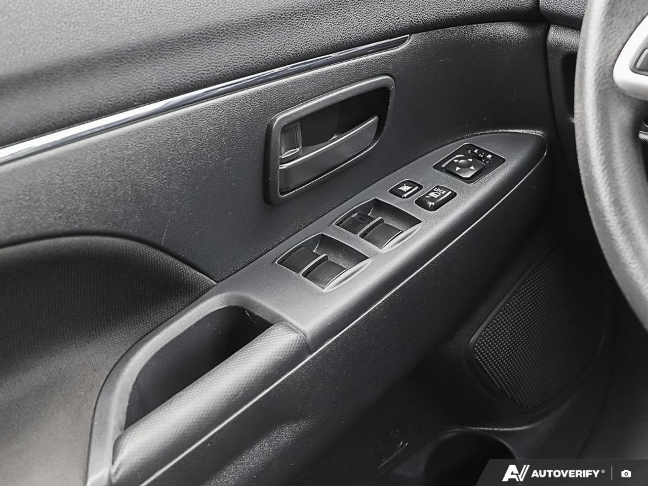 2022 Mitsubishi RVR ES, AWD, R/V CAM HEATED SEATS, B.TOOTH - Photo #17