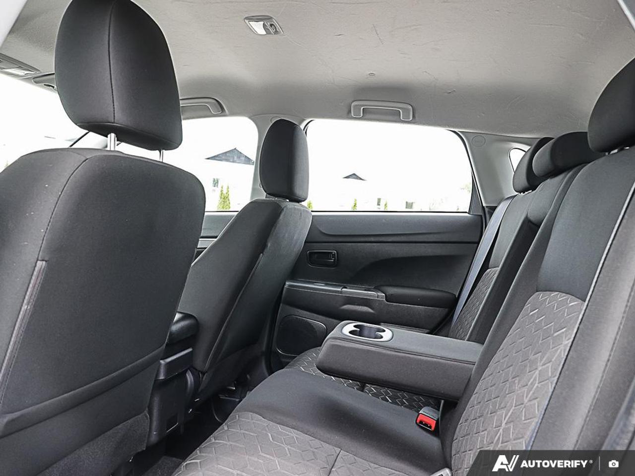2022 Mitsubishi RVR ES, AWD, R/V CAM HEATED SEATS, B.TOOTH - Photo #24