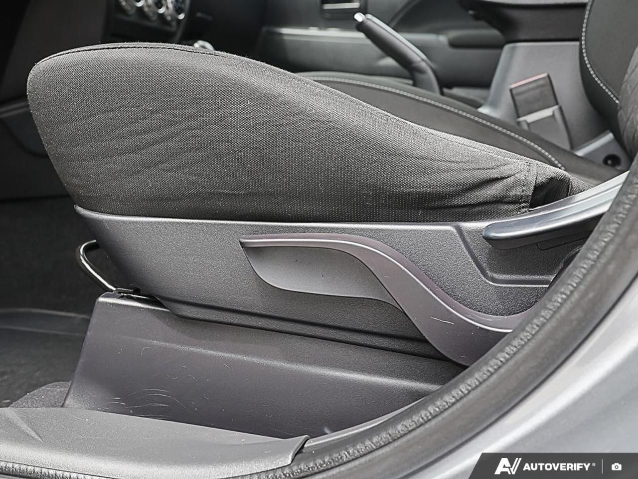 2022 Mitsubishi RVR ES, AWD, R/V CAM HEATED SEATS, B.TOOTH Photo