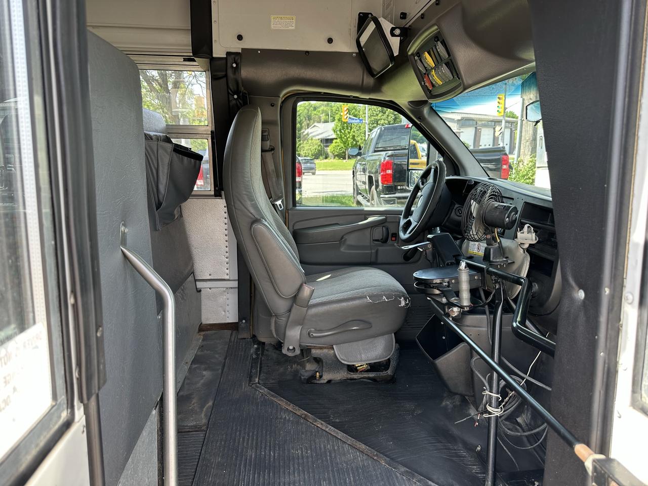 2012 Chevrolet Express 3500 Van Photo21