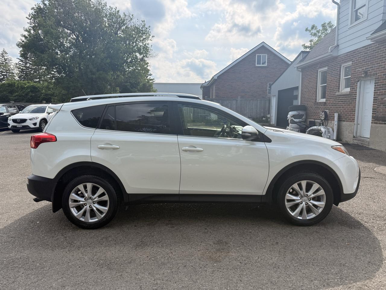 2014 Toyota RAV4 Limited | AWD | Clean CARFAX Photo