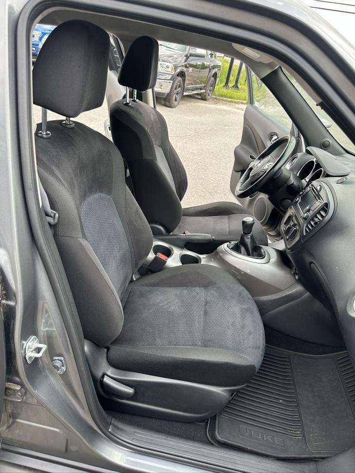 2015 Nissan Juke 5DR WGN MANUAL SV FWD Photo