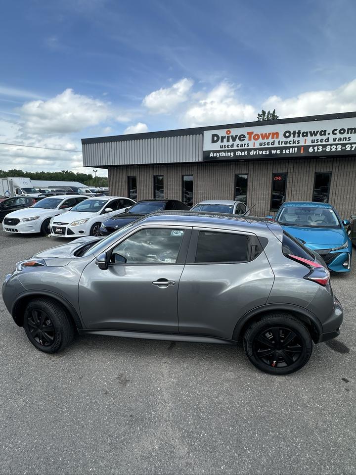 2015 Nissan Juke 5DR WGN MANUAL SV FWD Photo