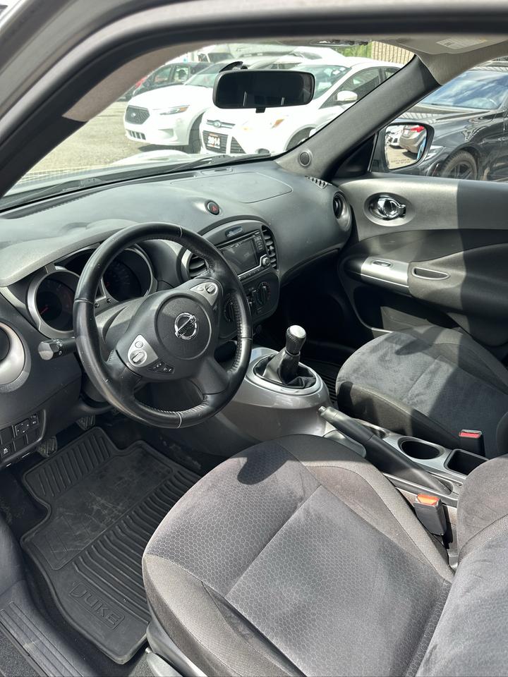2015 Nissan Juke 5DR WGN MANUAL SV FWD Photo