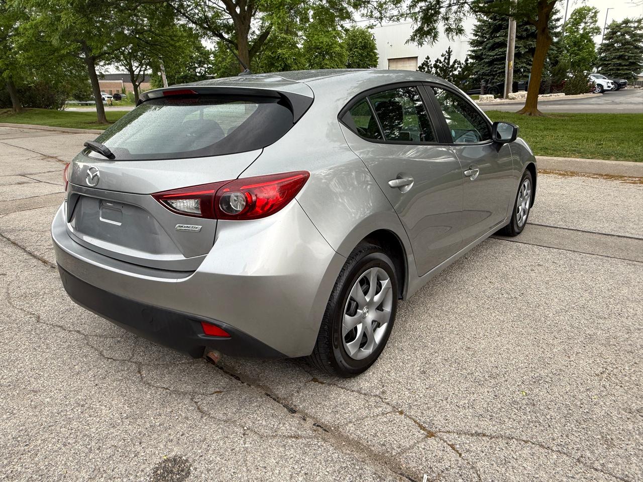 2014 Mazda MAZDA3 GX-SKY,6 SPD..MANUAL SPORT,LOW KM'S CERTIFIED ! Photo4