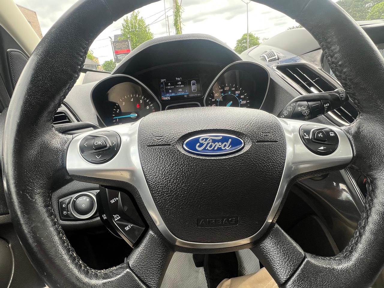2016 Ford Escape LEATHER- SUNROOF-NAV-BACK CAM- BLUETOOTH & MORE! Photo