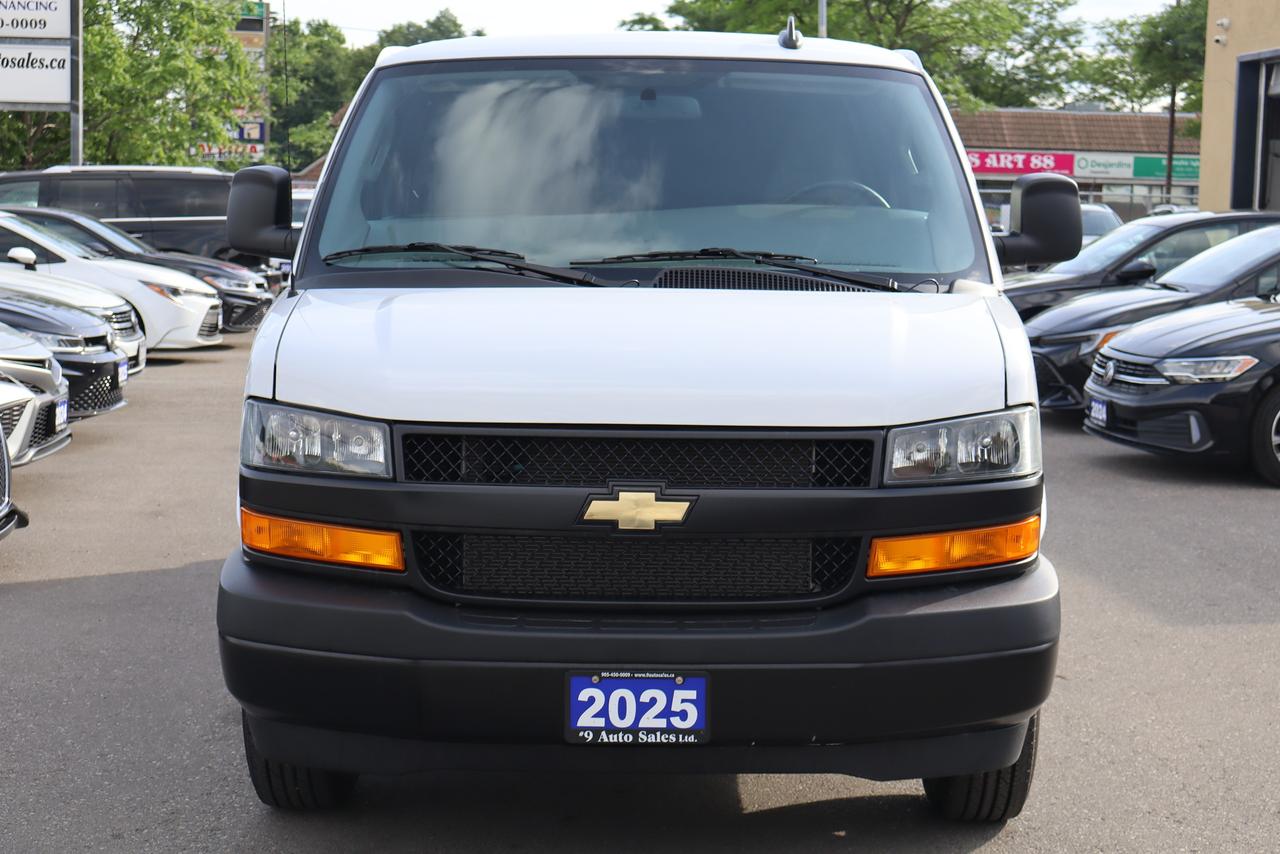 2025 Chevrolet Express Cargo Van RWD 2500 135" Photo