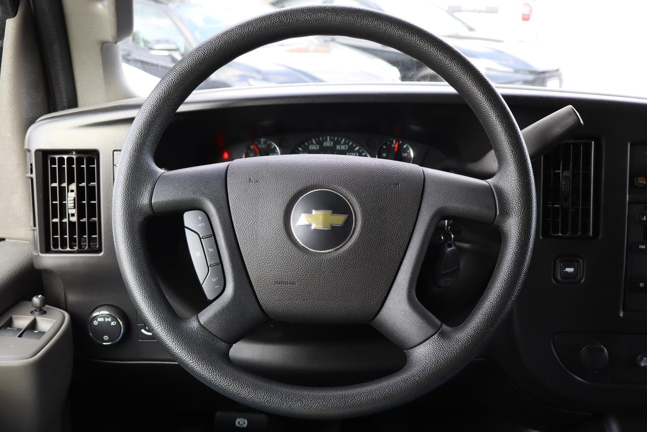 2025 Chevrolet Express Cargo Van RWD 2500 135" Photo