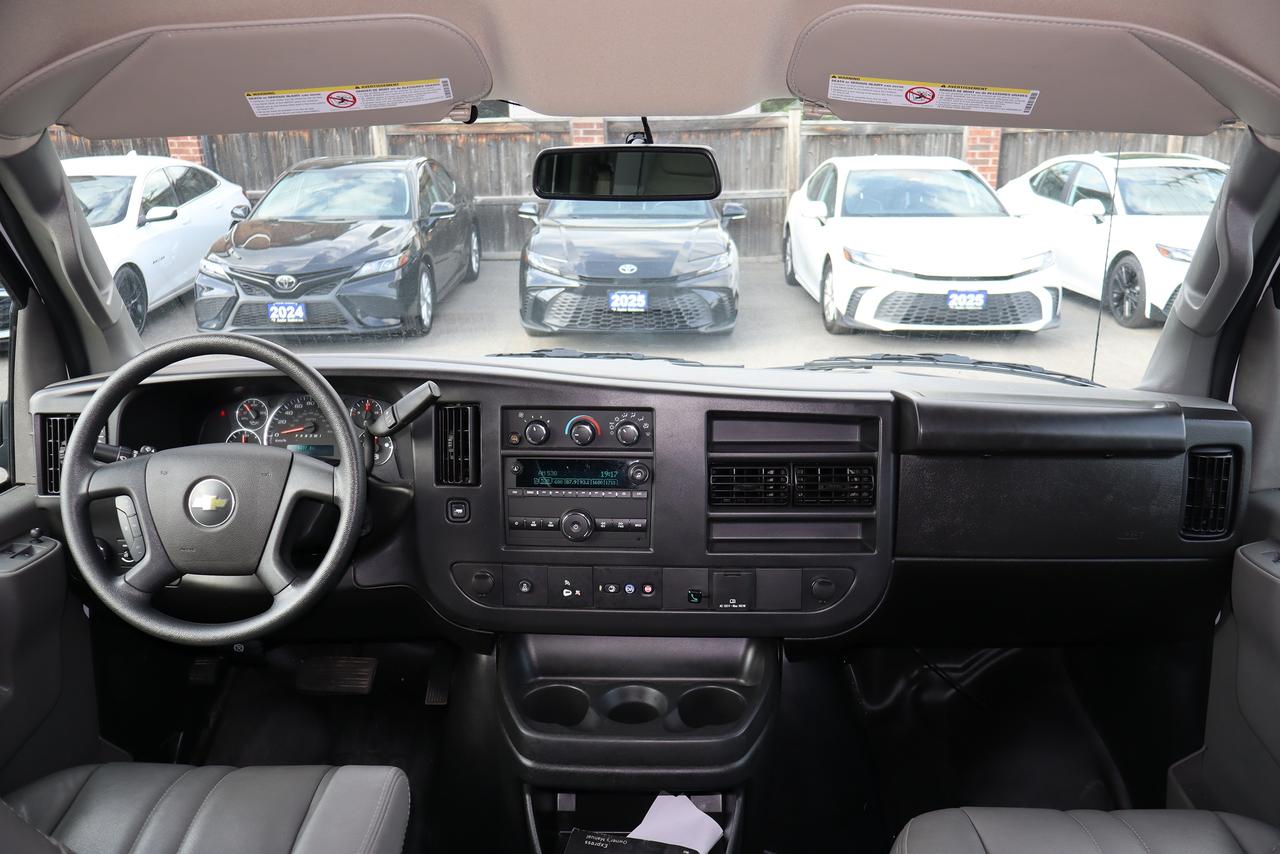2025 Chevrolet Express Cargo Van RWD 2500 135" Photo