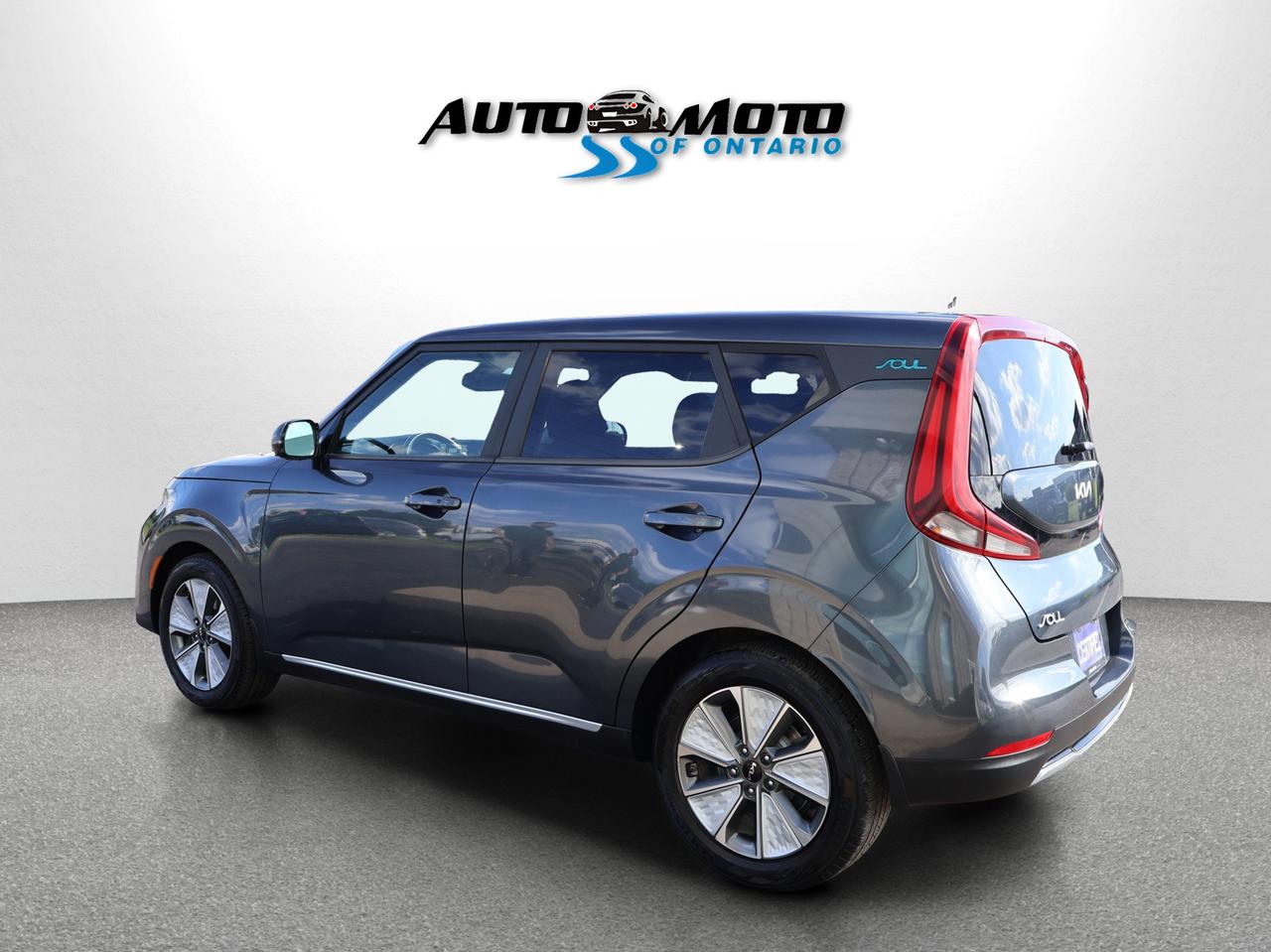 2022 Kia Soul EV LIMITED CERTIFIED *1 OWNER*ACCIDENT FREE*KIA MAINTAIN* CAMERA NAV BLUETOOTH LEATHER HEATED SEATS SUNROOF CRUISE ALLOYS Photo