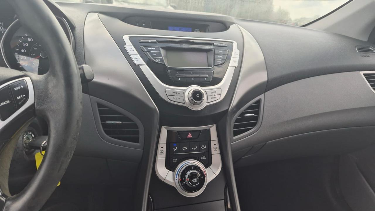 2011 Hyundai Elantra L, ONLY 63KMS, WELL MAINTAINED, CERTIFIED Photo