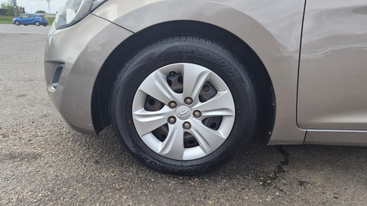 2011 Hyundai Elantra L, ONLY 63KMS, WELL MAINTAINED, CERTIFIED Photo