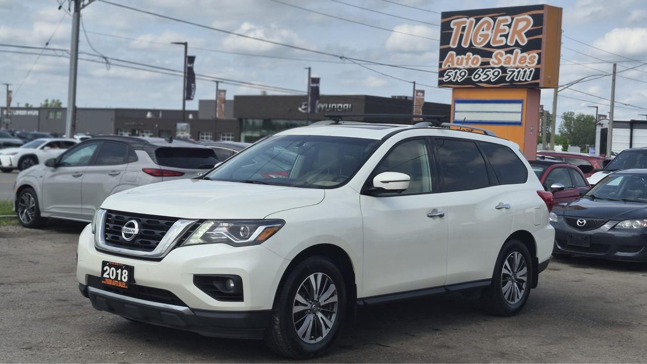 2018 Nissan Pathfinder SL Premium, 4X4, LEATHER, NAVI, 7 PASSENGER, CERT Photo