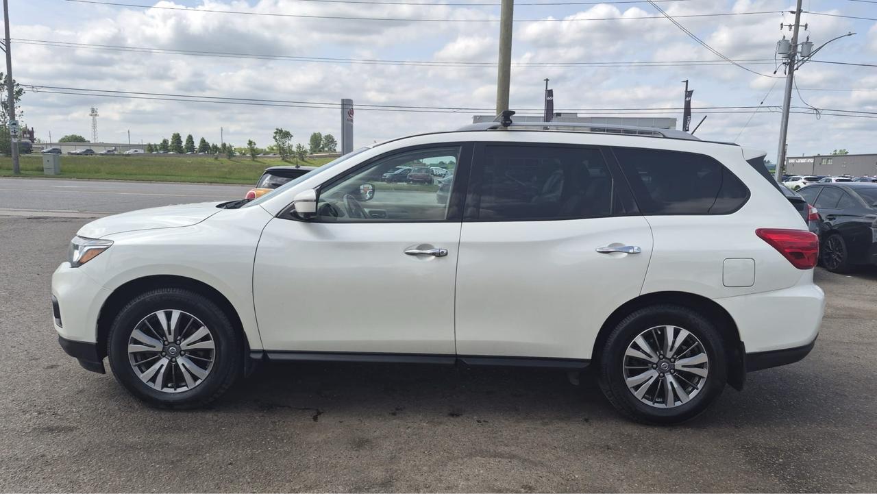 2018 Nissan Pathfinder SL Premium, 4X4, LEATHER, NAVI, 7 PASSENGER, CERT Photo