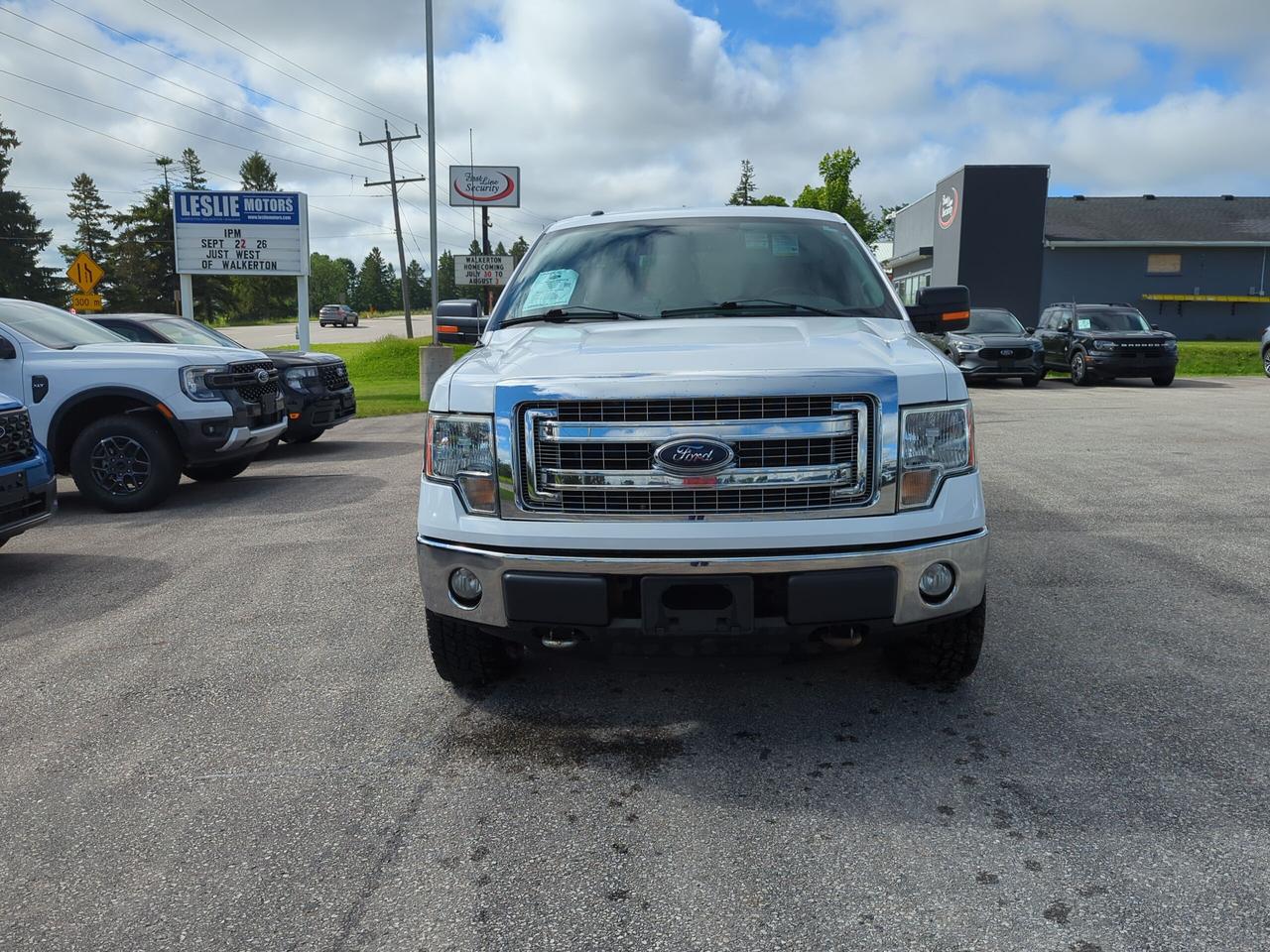 2014 Ford F-150 XLT 4WD SuperCrew 6.5' Box Photo1