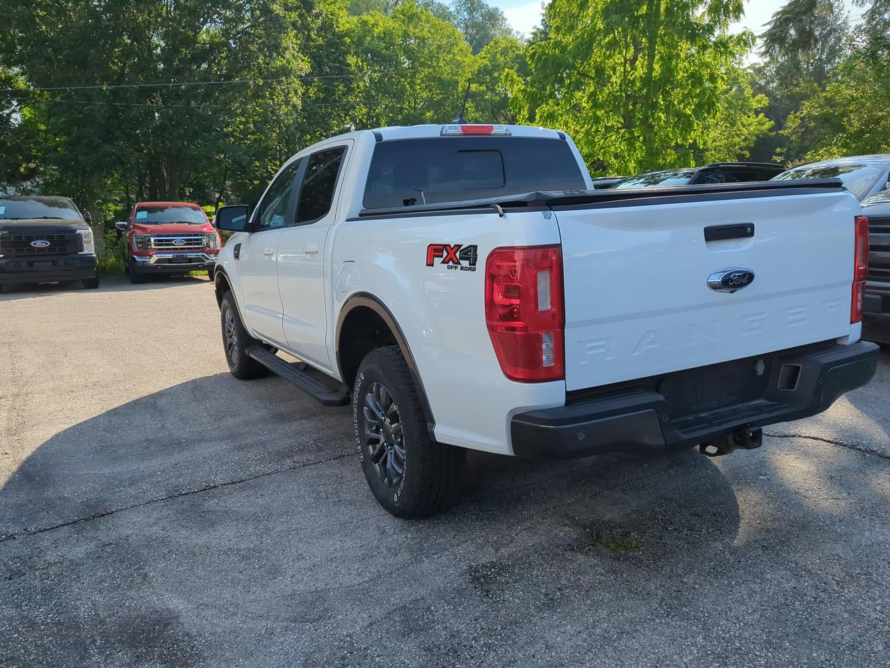 2021 Ford Ranger Lariat 4WD SuperCrew 5' Box Photo3