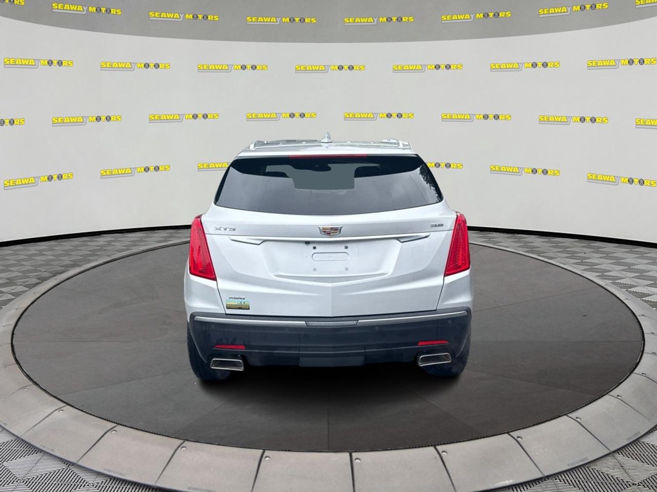 2019 Cadillac XT5 AWD 4dr Luxury Photo3