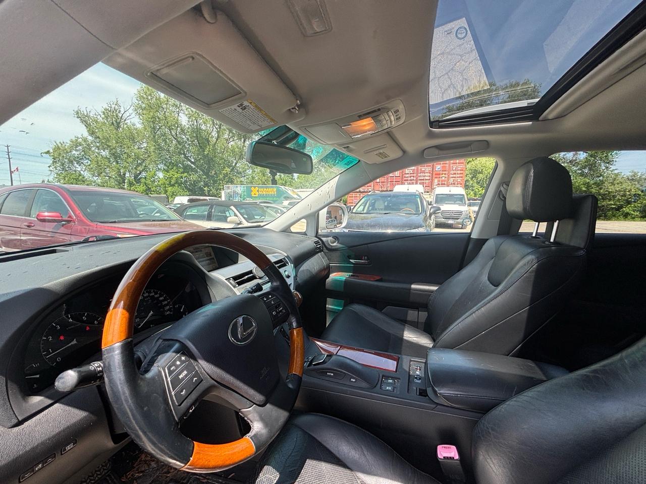 2010 Lexus RX 350 Navigation, DVD, AWD Photo