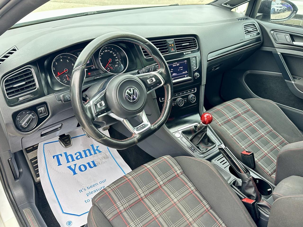 2015 Volkswagen GTI  Photo