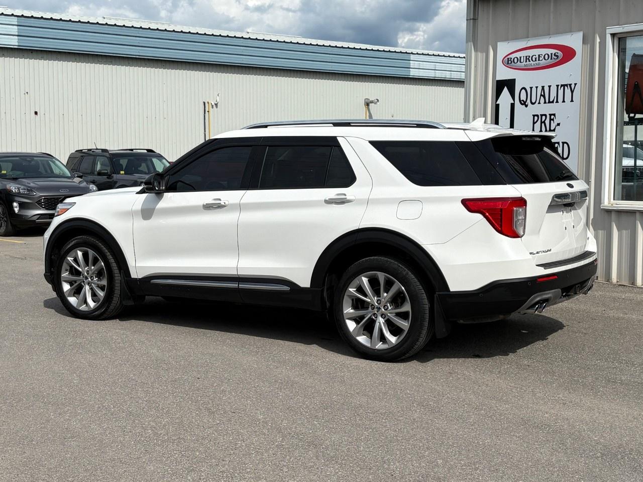 2021 Ford Explorer Platinum 4WD Photo
