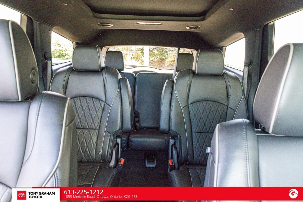 2024 Buick Enclave Avenir Photo