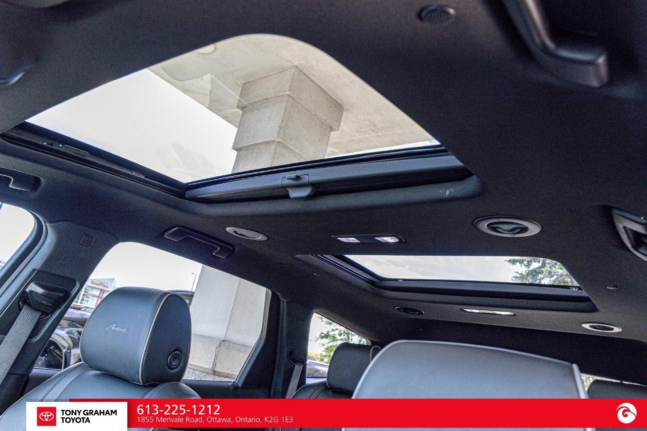 2024 Buick Enclave Avenir Photo