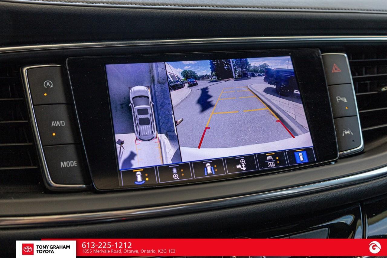 2024 Buick Enclave Avenir Photo