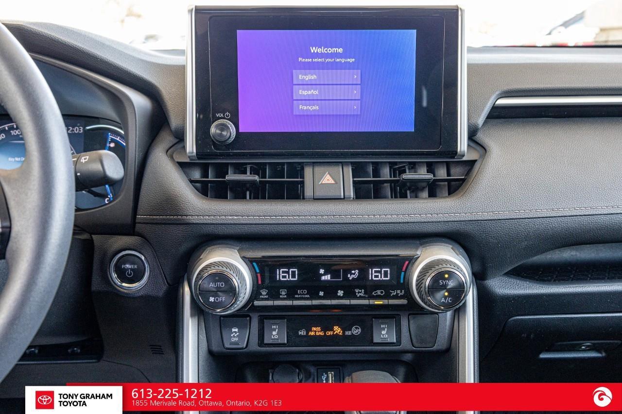 2024 Toyota RAV4 Hybrid XLE Photo