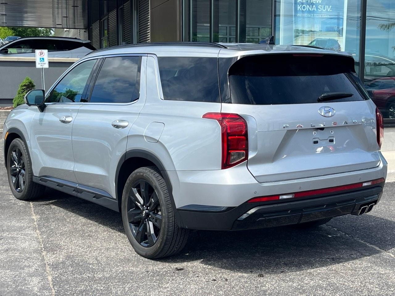 2024 Hyundai PALISADE Urban 8-Passenger AWD Photo