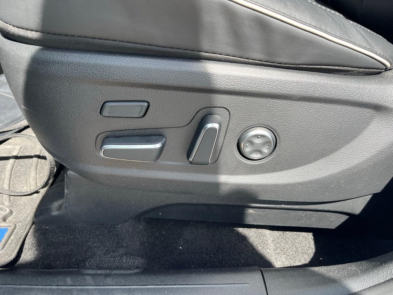 2024 Hyundai PALISADE Urban 8-Passenger AWD Photo