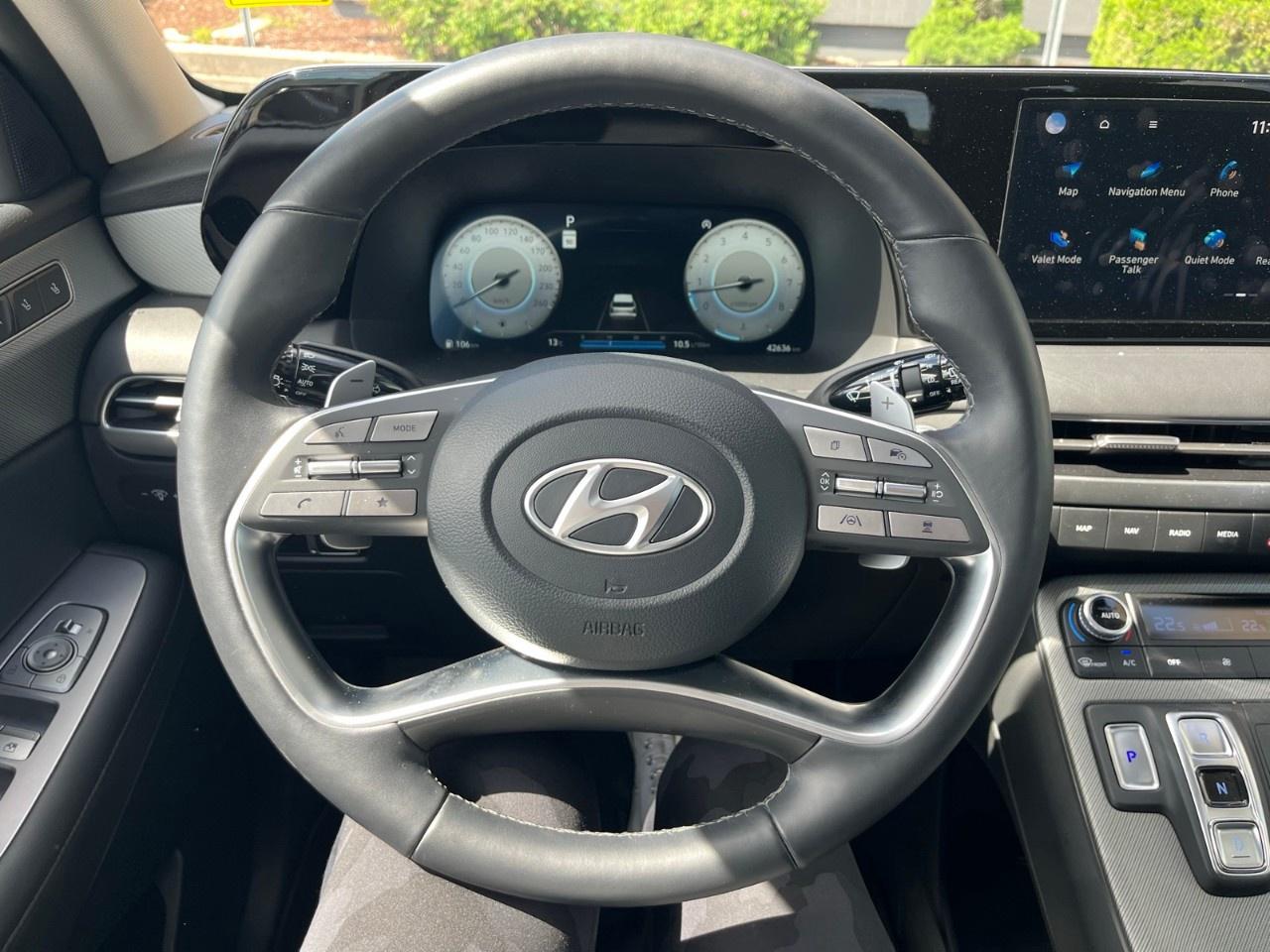 2024 Hyundai PALISADE Urban 8-Passenger AWD Photo