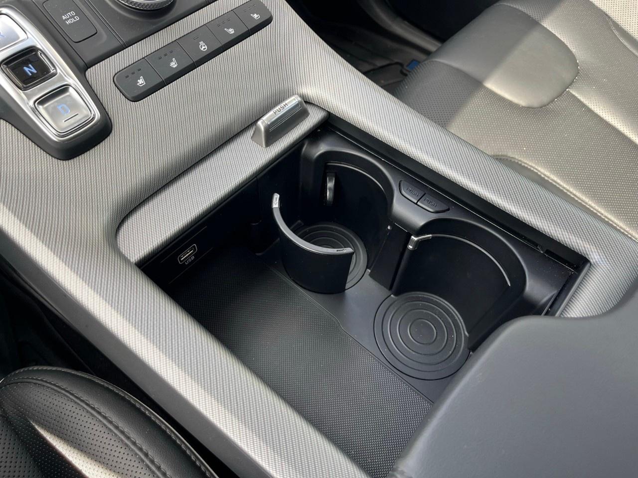 2024 Hyundai PALISADE Urban 8-Passenger AWD Photo