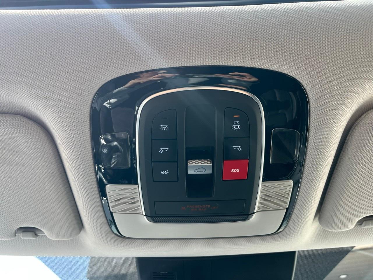2024 Hyundai PALISADE Urban 8-Passenger AWD Photo
