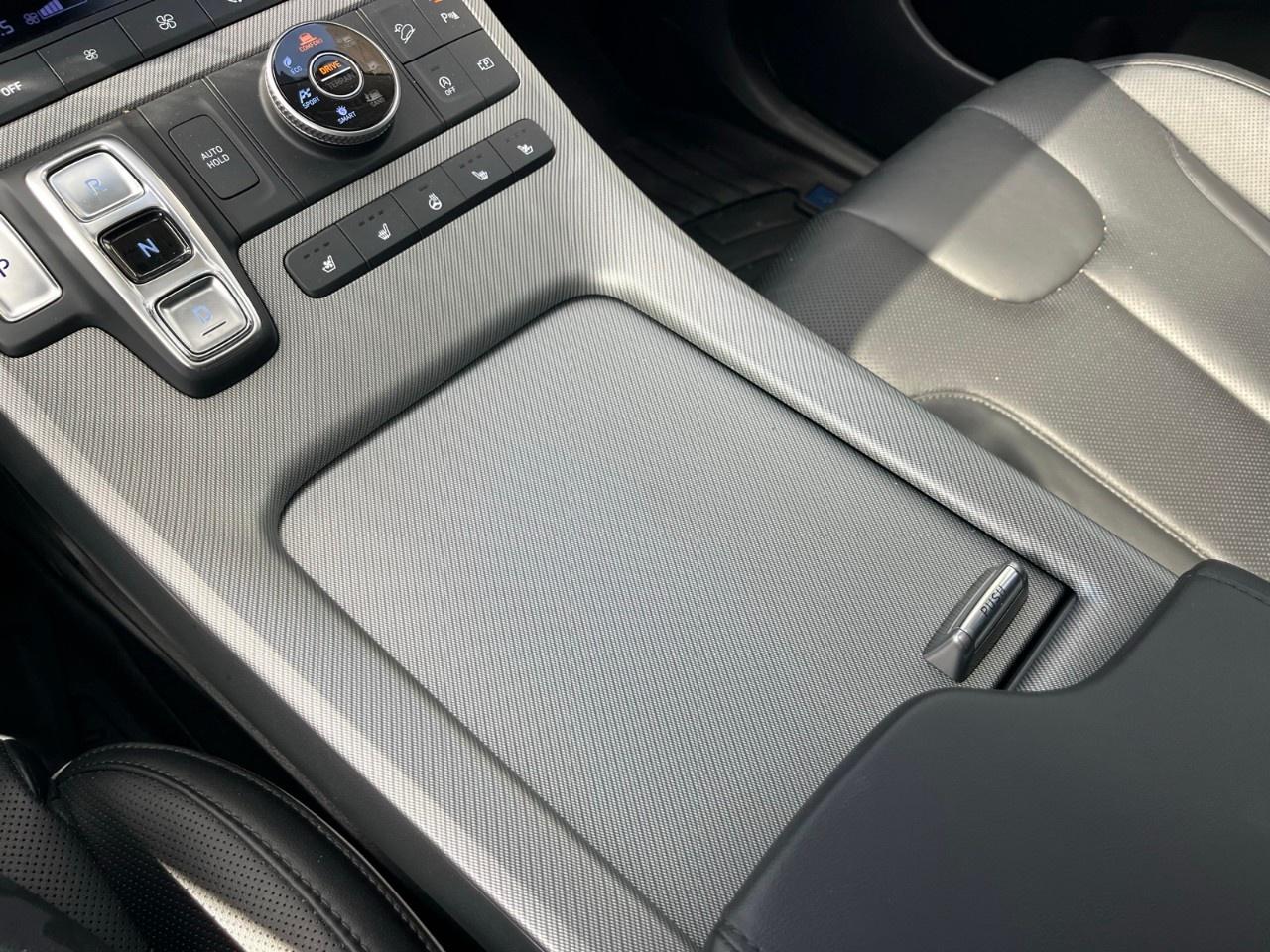2024 Hyundai PALISADE Urban 8-Passenger AWD Photo