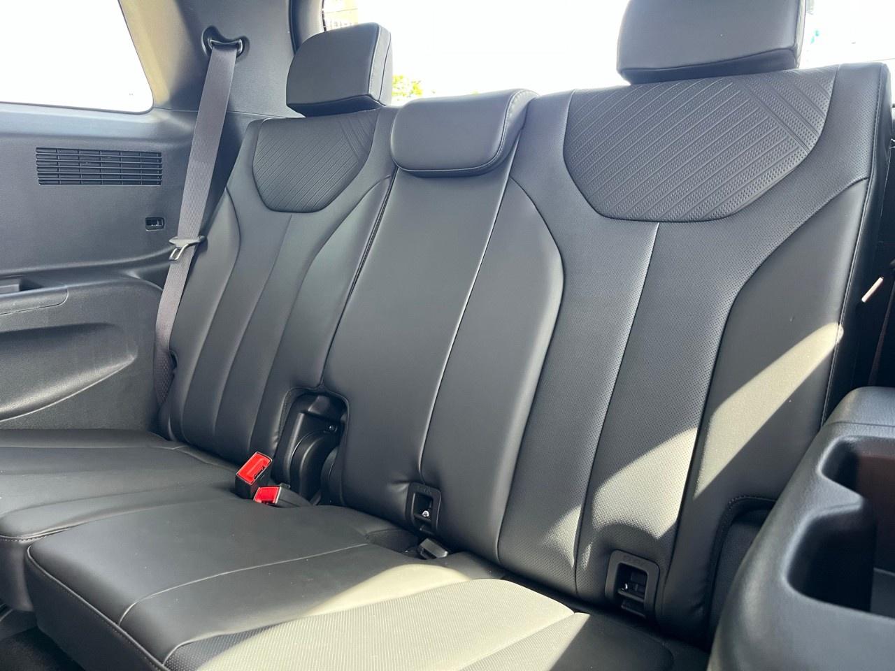 2024 Hyundai PALISADE Urban 8-Passenger AWD Photo