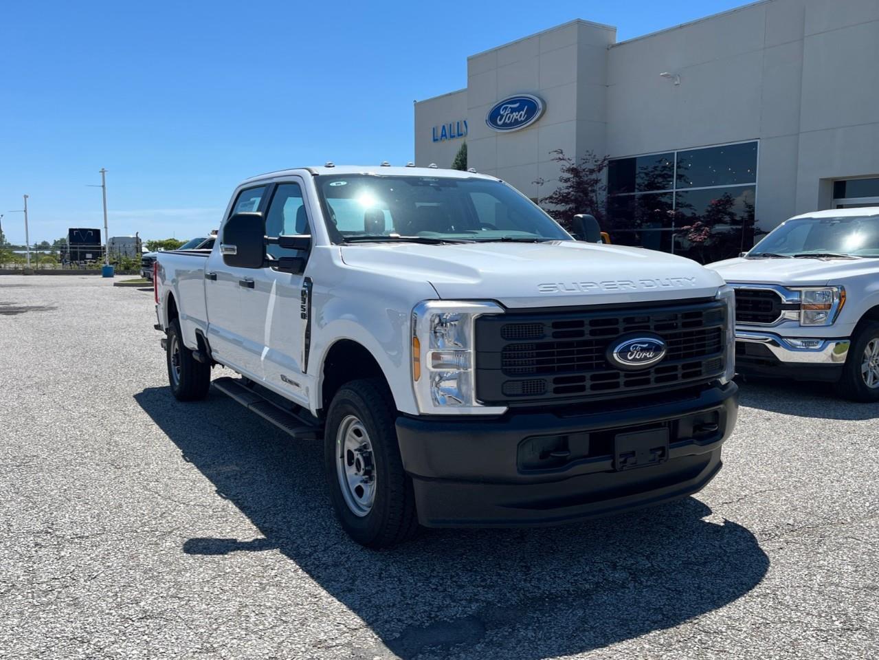 2026 Ford F-350 XL Photo