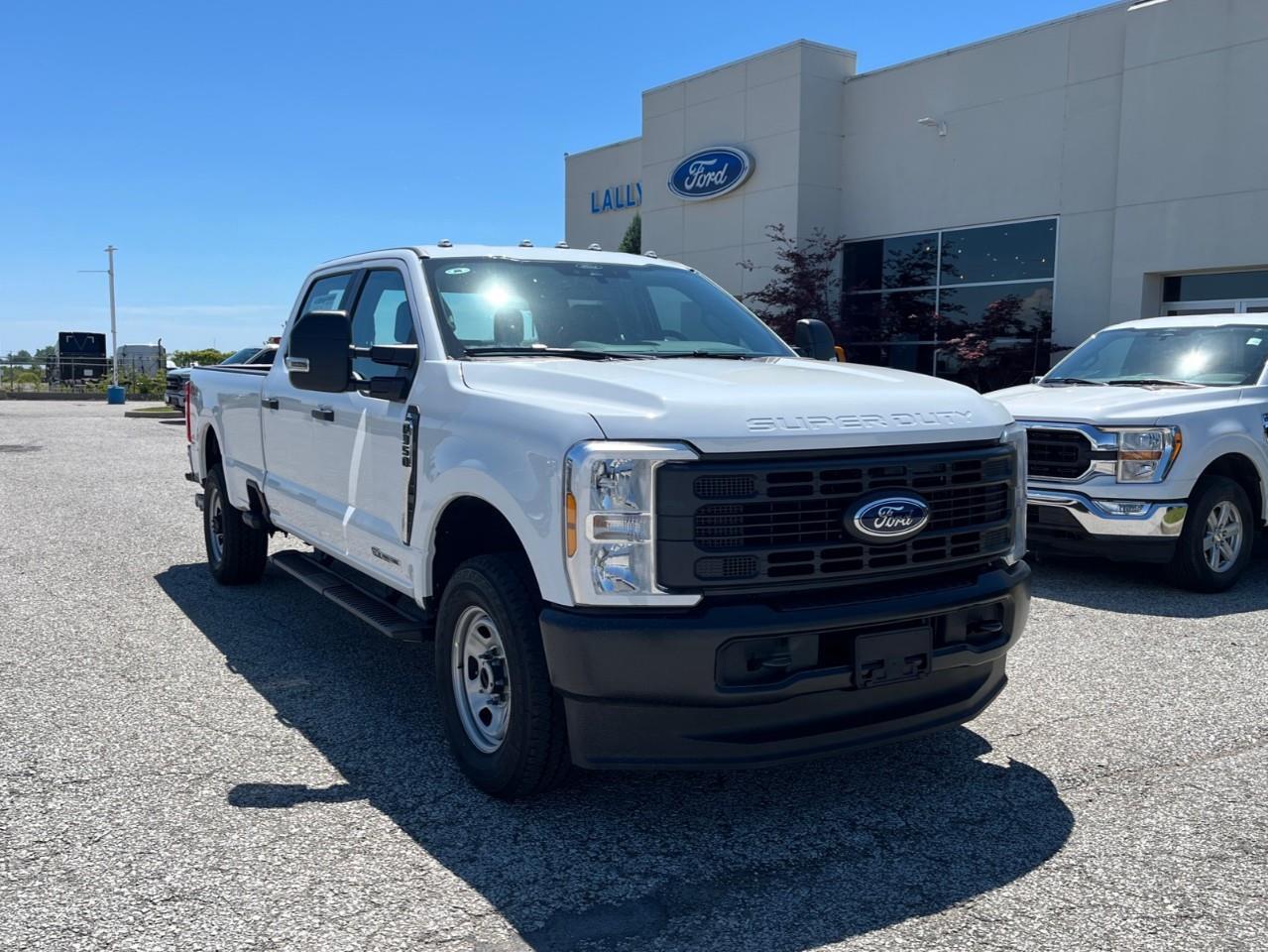2026 Ford F-350 XL Photo