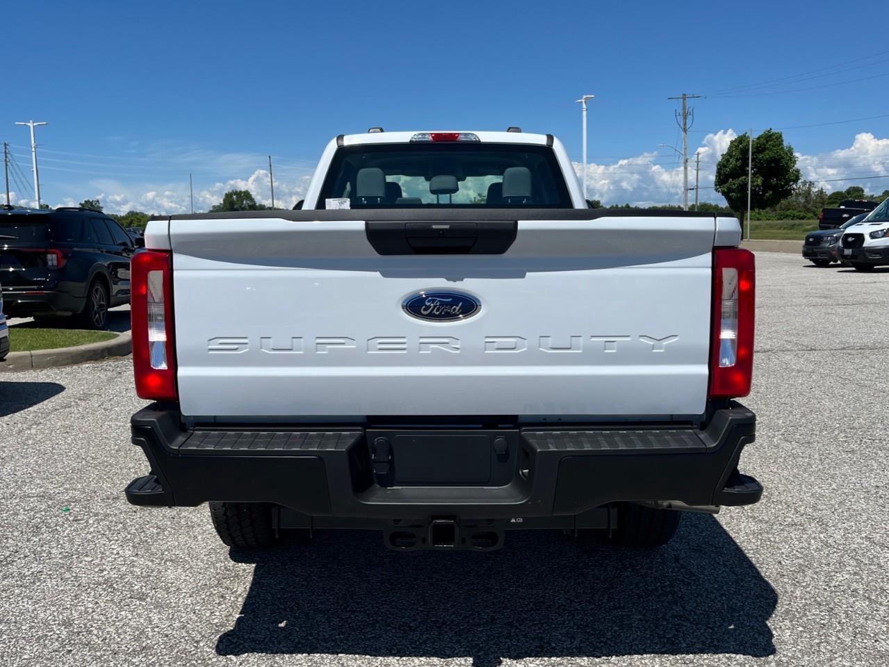 2026 Ford F-350 XL Photo