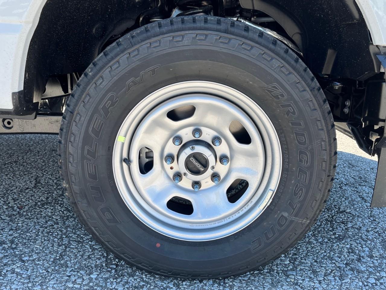 2026 Ford F-350 XL Photo