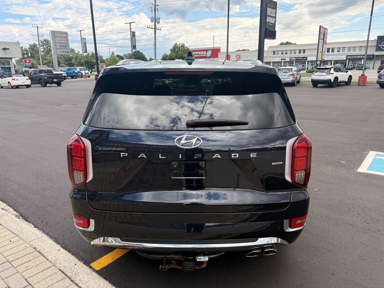2020 Hyundai PALISADE Ultimate 7 Passenger Photo3
