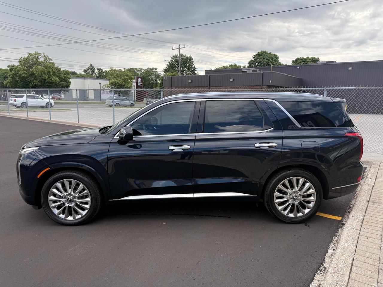 2020 Hyundai PALISADE Ultimate 7 Passenger Photo