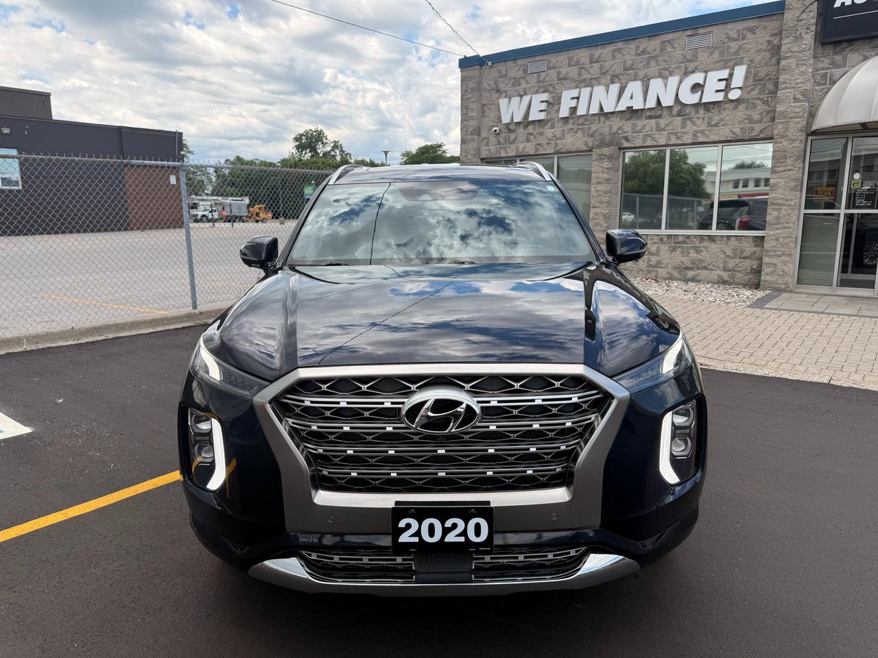 2020 Hyundai PALISADE Ultimate 7 Passenger Photo