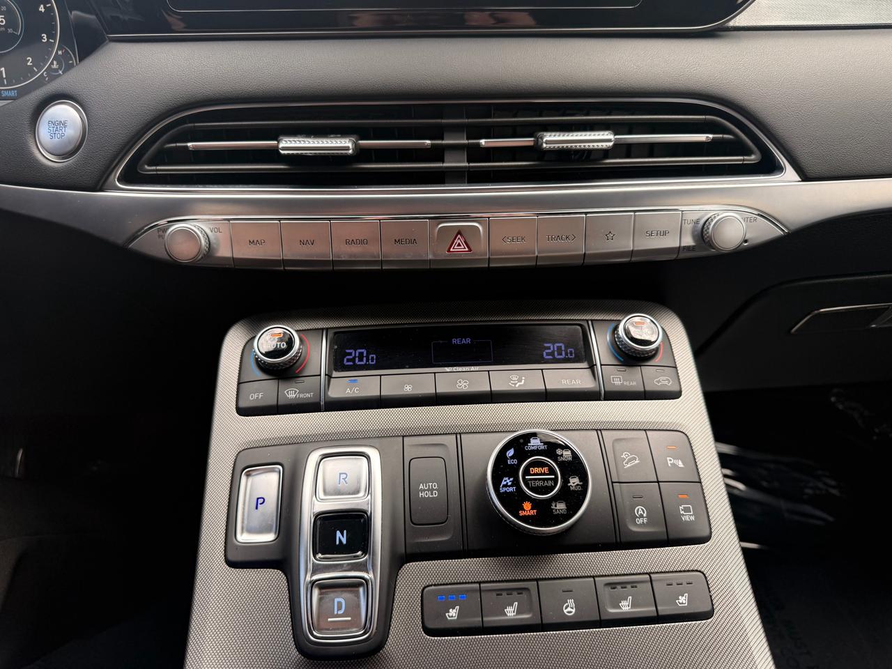 2020 Hyundai PALISADE Ultimate 7 Passenger Photo