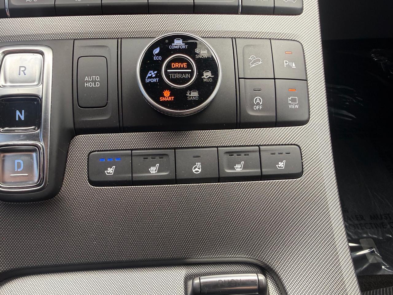 2020 Hyundai PALISADE Ultimate 7 Passenger Photo