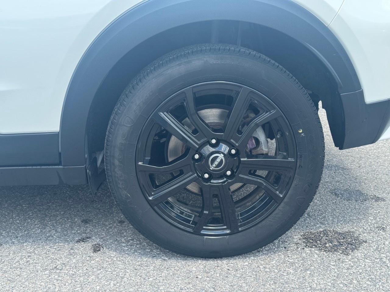 2024 Nissan Kicks SR FWD Photo